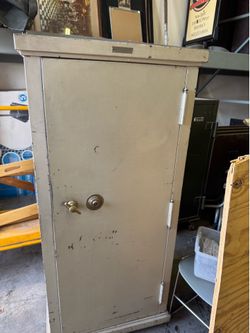 The Safe Cabinet “The Dick”