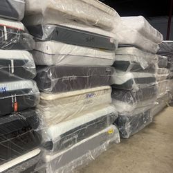 BLACK FIRDAY SALE 💯 QUEEN MATTRESS GOOD BRANDS STARTING FROM $279 and UP 💯