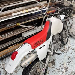 Clean Low Hour 1998 Honda XR600R XR 650