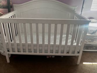 Baby crib