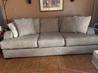 3 seater Couch
