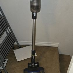 Bissell Pet Cordless Vacuum (Doesn't Charge, No Charger)
