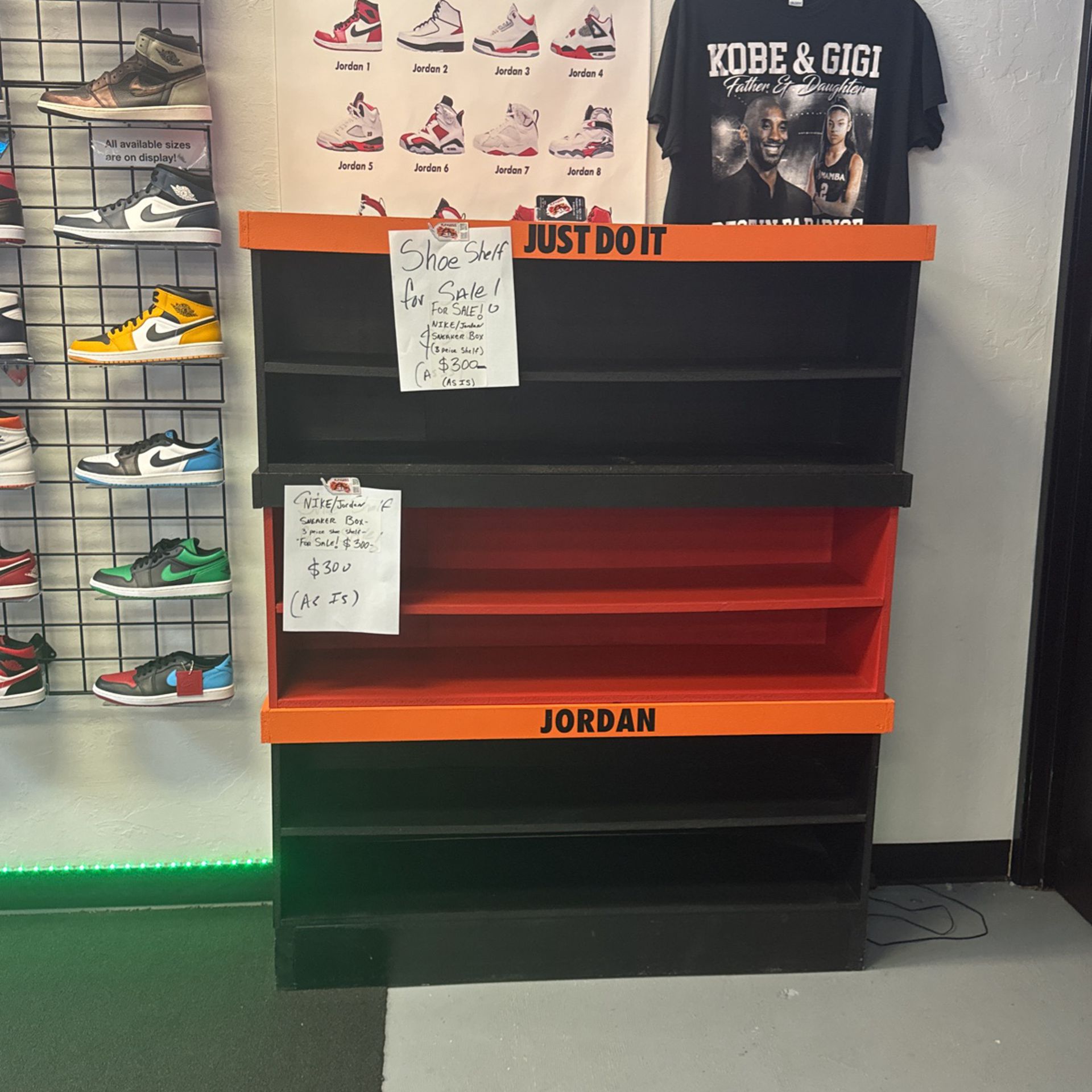 Nike/Jordan shoe box