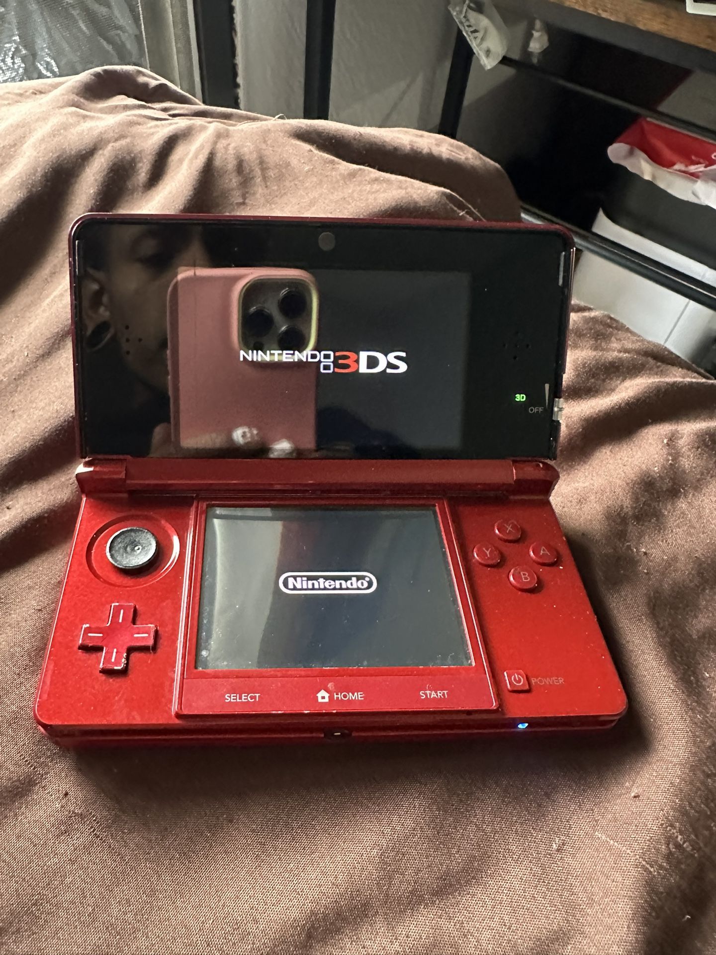 Nintendo 3DS Red With Black