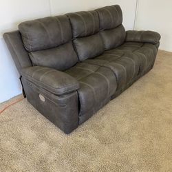 Power Recliner Couch Sofa *Free Delivery*