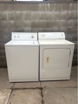 Kenmore washer and gas Dryer set