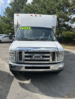 2012 Ford E-350