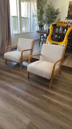 Set of two chairs