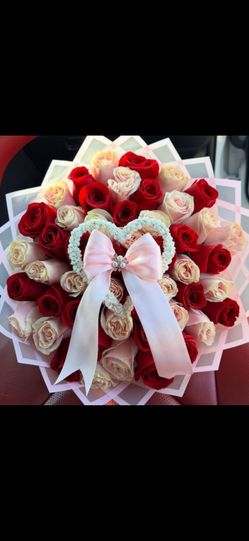 Mixed rose bouquet