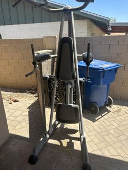 Gold’s Gym Workout Machine
