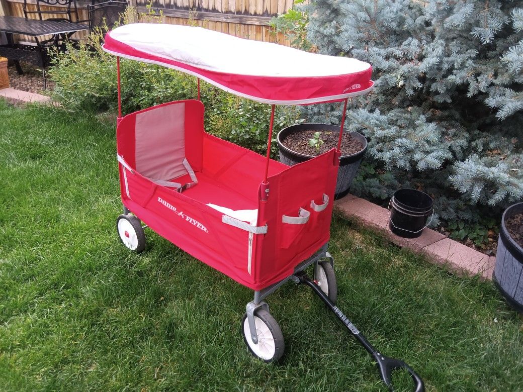Radio Flyer Kids Pull Along Wagon with Top Cover 32" x 19" x 27" tall