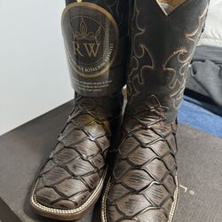 Cowboy Boots 7.5