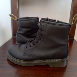 Dr Martens Size 6.5 Women $40
