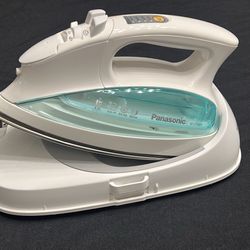 Panasonic NI-L70SR Cordless Iron Steam w/ Dock & Carrying Case