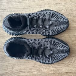YZY 350 V2 