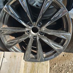 2024 Lexus IS350 Wheel (front)