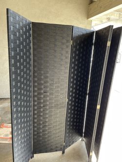 Foldable black cover 