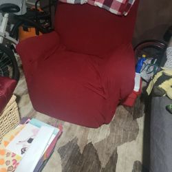 Electric recliner Or Best Offer 