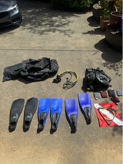 Scuba gear and tanks