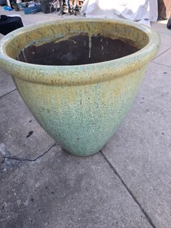 Garden pot
