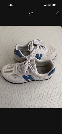 New Balance sneakers /big kids