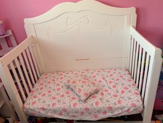 Toddler bed/crib