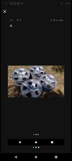 Factory Dodge RAM wheels 6 lug,  size 18" only 300.00 for the set they also fit Chevy trucks