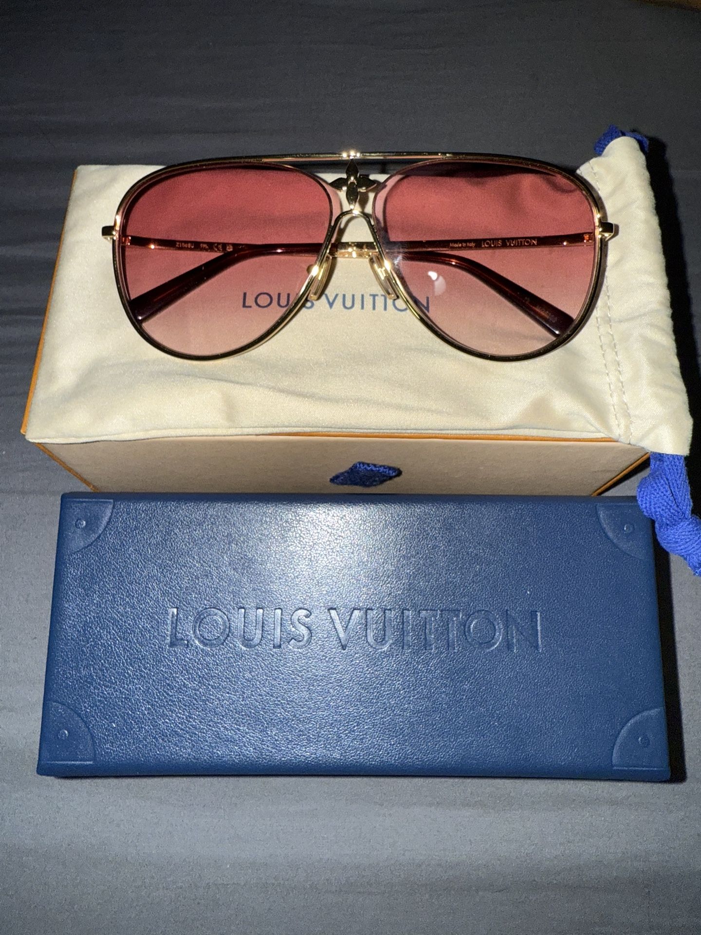 Lv Monogram Female Shades 🩷🩷🩷