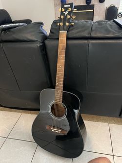 Yamaha guitar