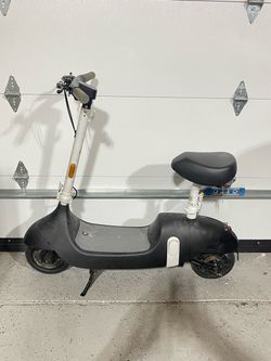 Okai electric Scooter with Seat + Charger