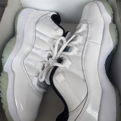 Jordan 11s 