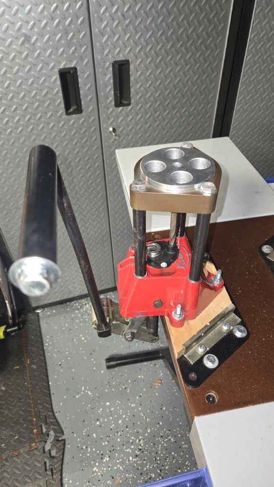 Lee 4 Hole Turret Reloading Press