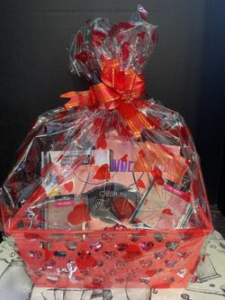 Valentine Makeup Basket