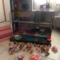 Lol doll house with accessories 