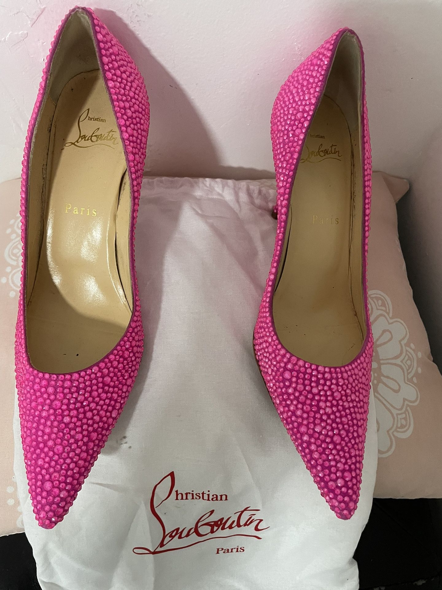 elegant Christian Louboutin shoes. in perfect condition