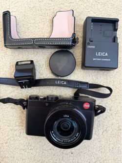 LEICA D-LUX TYPE 109 CAMERA, 24-75mm f/1.7-2.8, LESS THAN 20 SHOTS TAKEN, LIKE NEW