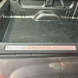 07-13 Denali Door Trim