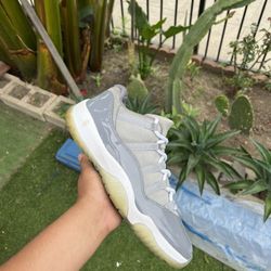 Jordan 11 (Cool Grey )