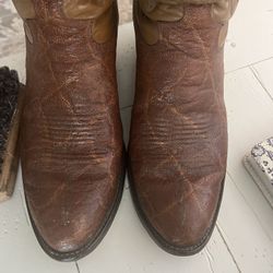 Justin Vintage Size 10.5 