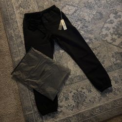 Black Essentials Sweats Size L
