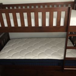 Solid Wood Twin Bump Bed With 2 Drawers