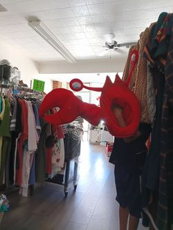 Red Lobster Costume Headpiece and Claws