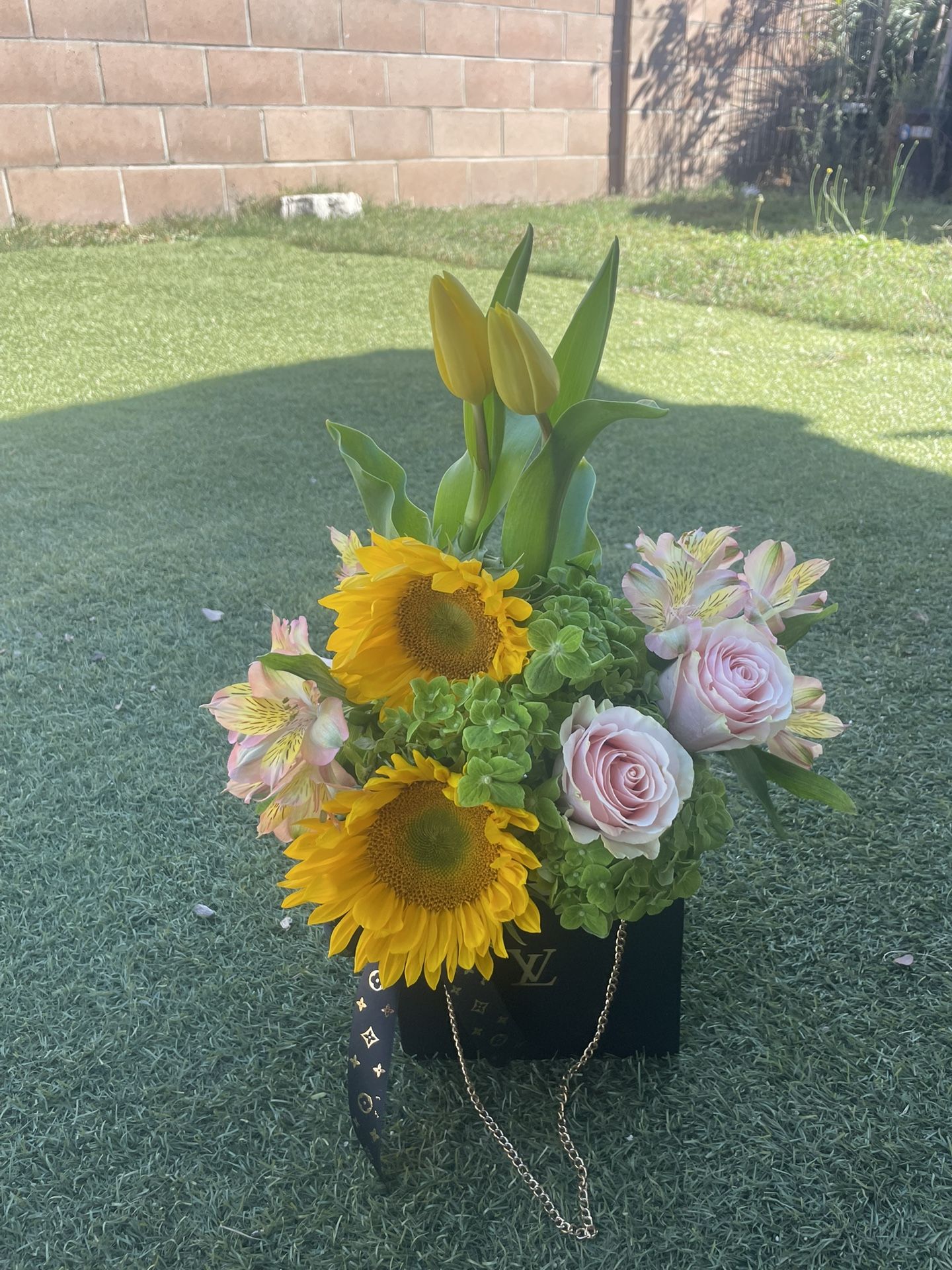 Flower arrangement