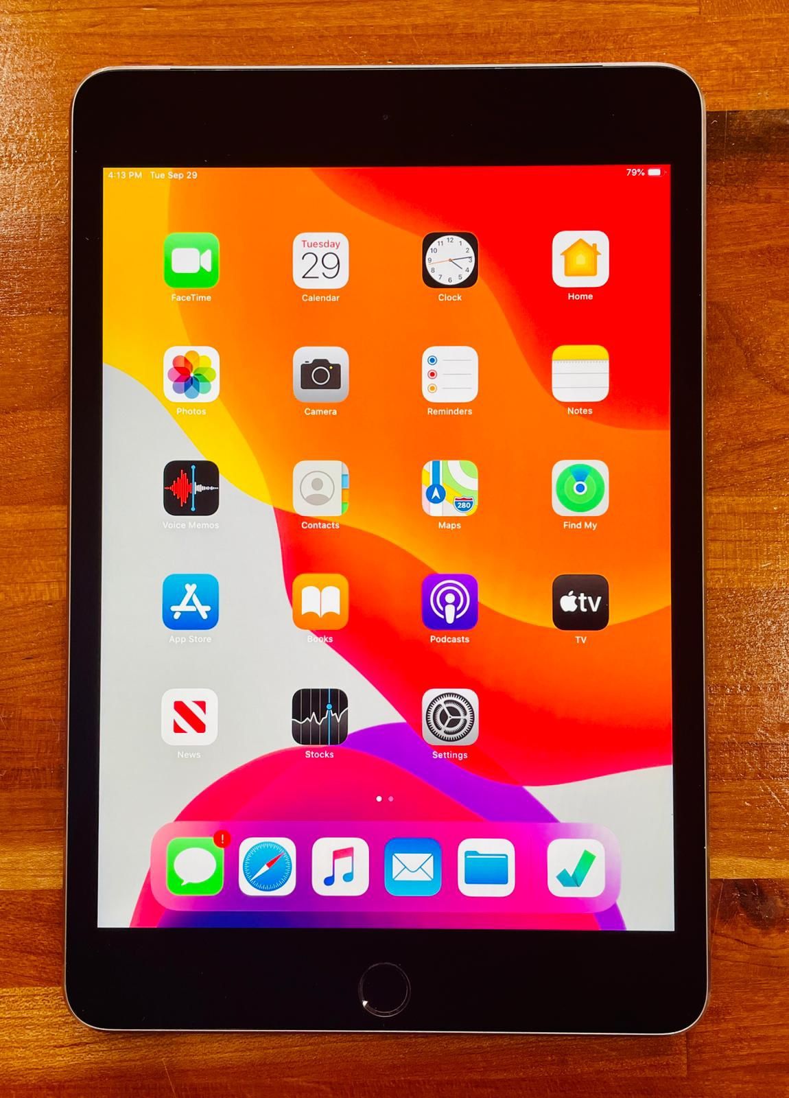 Apple iPad mini 4 (4th Generation) 64GB - Wi-Fi - Silver - UK iPad 