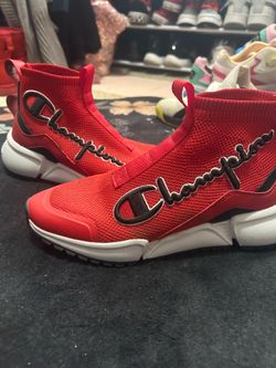 Red knit big kid 6 1/2 champion sneakers