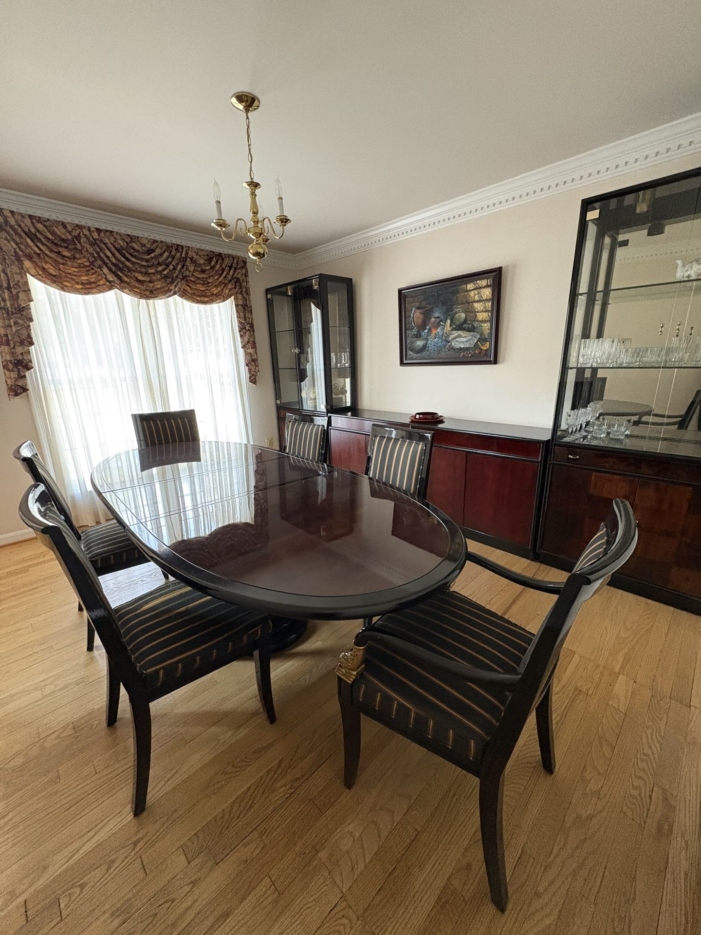 Dining Table (versatile—works with vintage or modern decor)