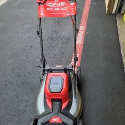 Milwaukee M18 21" Self Propelled Lawn Mower (Tool Only) 