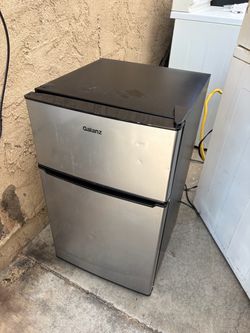 Galanz Mini Fridge with Freezer – Works Great, Some Dents and Scrapes