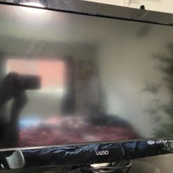 VIZIO M3320NV TV