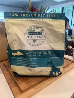 Free Steve’s frozen raw dog food